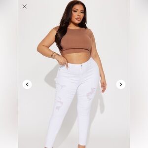 Hollister White Curvy High-Rise Jean! Distressed Jean Legging